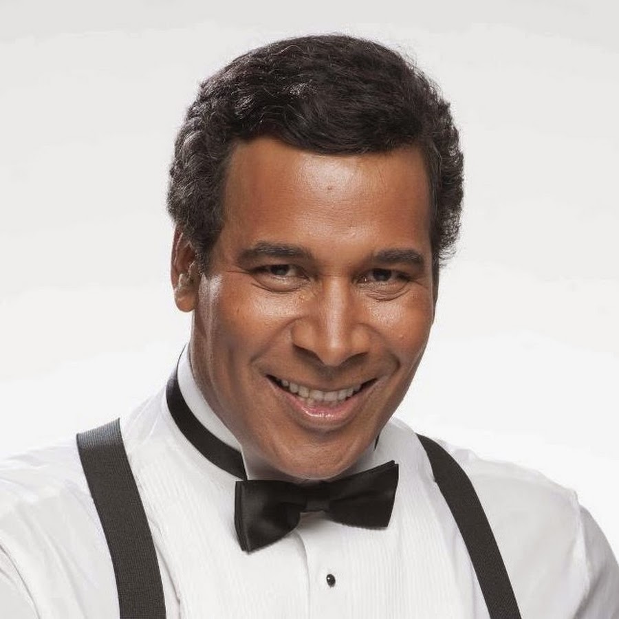 Julio Sabala at Hard Rock Live