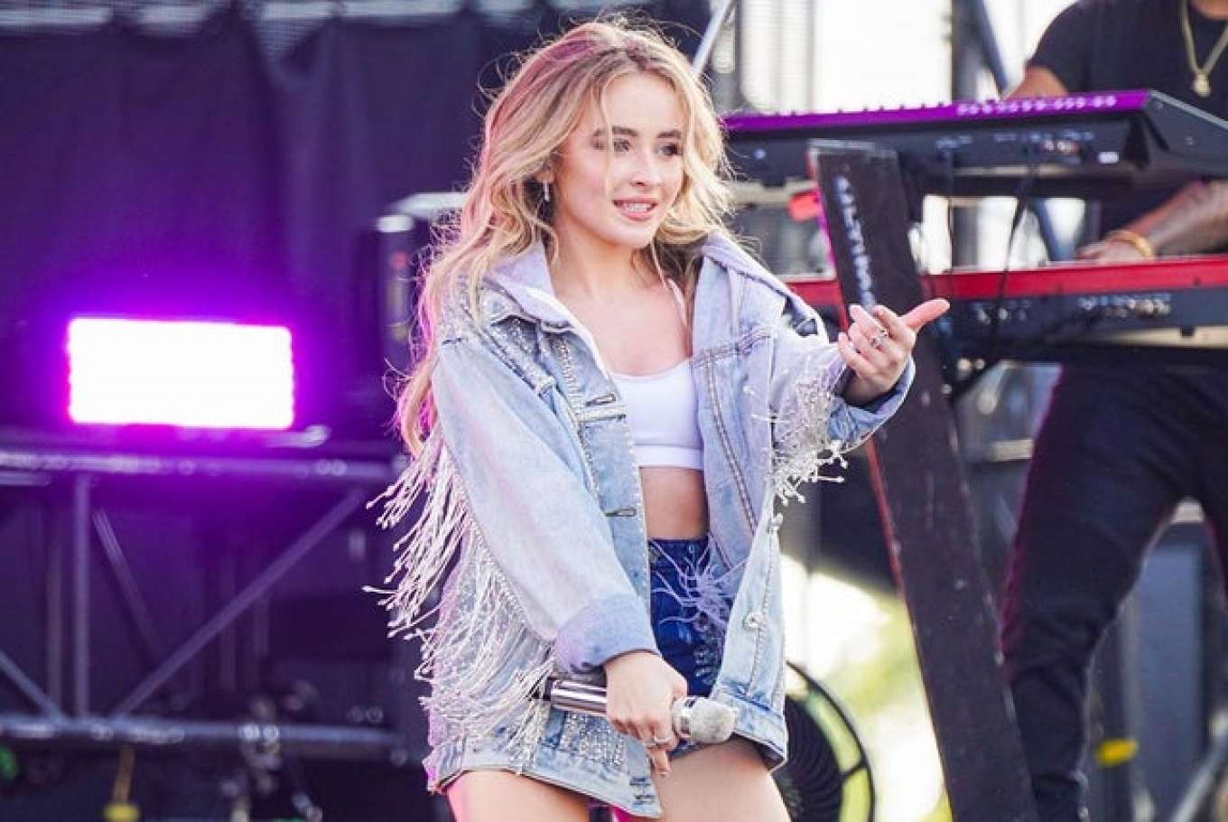 Sabrina Carpenter at Hard Rock Live