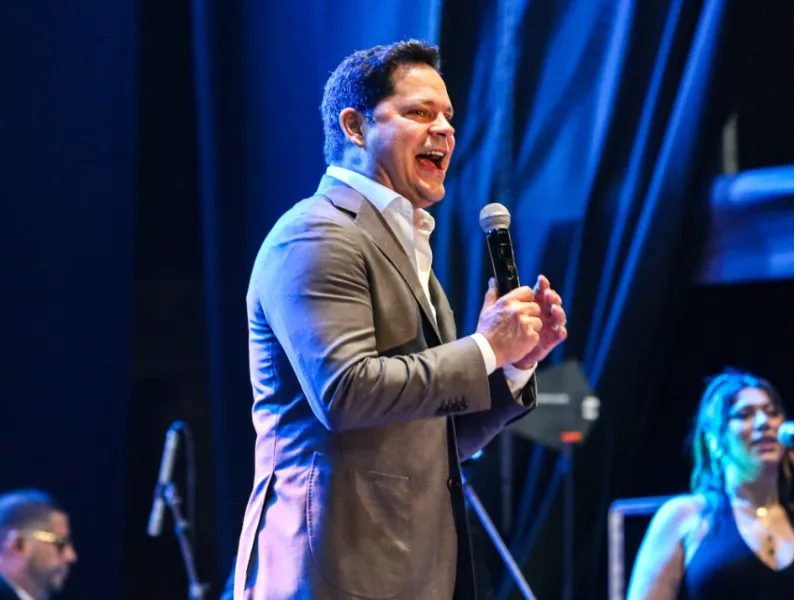 Rey Ruiz & Ronald Borjas tickets